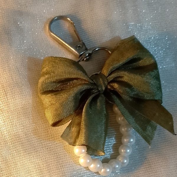 Aesthetic Pearl & Ribbon Bow